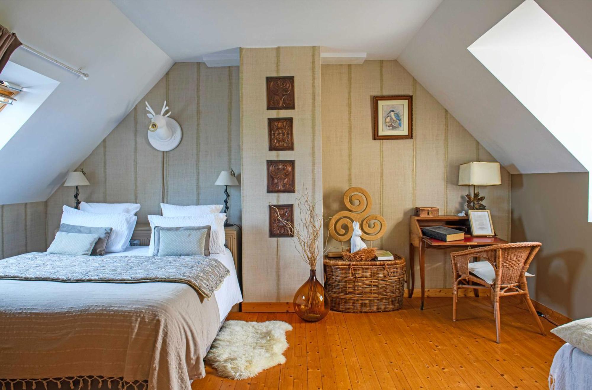 Bed and Breakfast Les Pierres Bleues Saint-Coulitz Zewnętrze zdjęcie