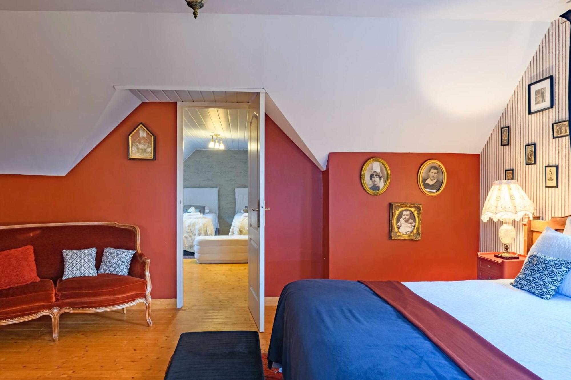 Bed and Breakfast Les Pierres Bleues Saint-Coulitz Zewnętrze zdjęcie
